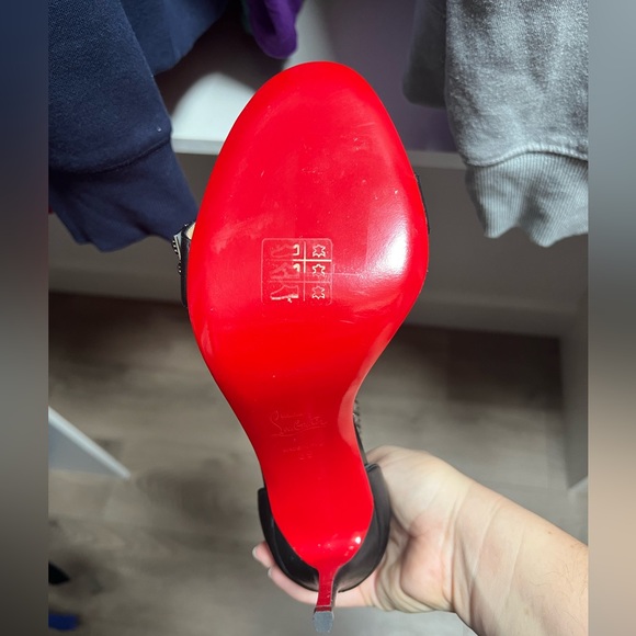 Louboutin strappy heels - Picture 2 of 3